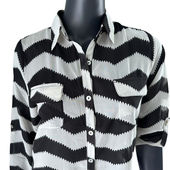 Kalijati White & Black Striped Long Sleeve Blouse Medium M Button Up NWOT - Picture 4 of 11